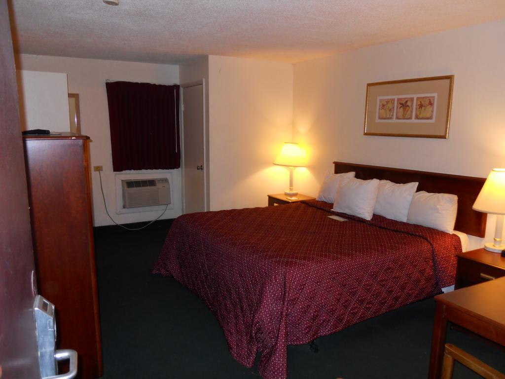 Best Budget Inn Tell City Номер фото
